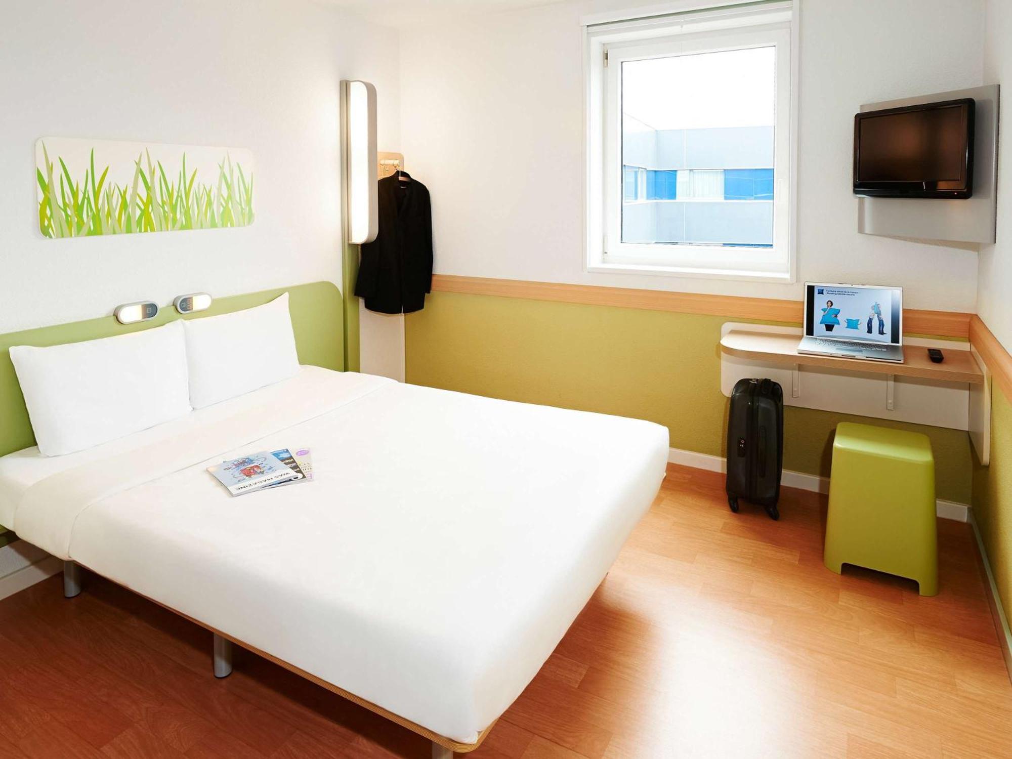 Ibis Budget Roye روي المظهر الخارجي الصورة
